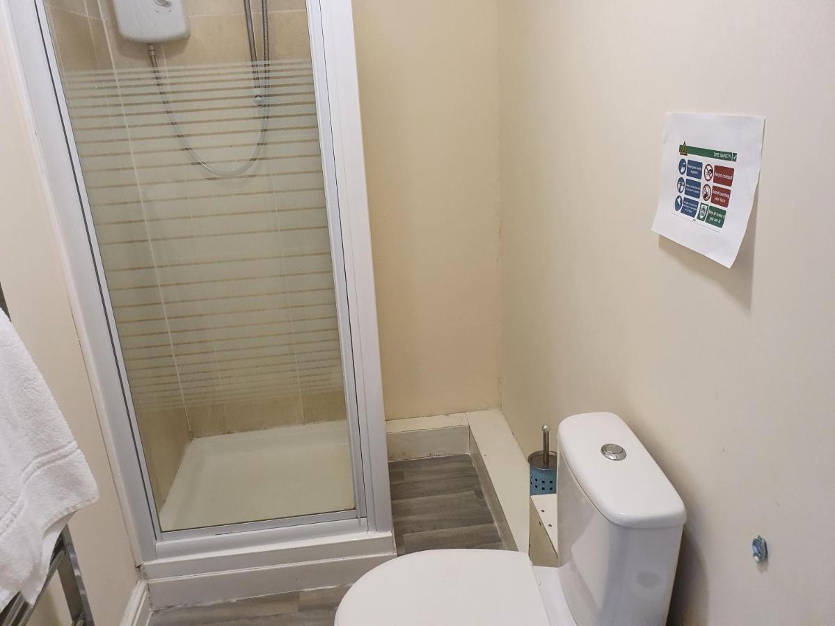 12 Person 6 Bedroom Self Catering House Liverpool Exterior foto